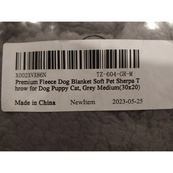 Luciphia Premium Fleece Pet Calming Throw Blanket 30x20 Sherpa Brand New, No Box - Picture 4 of 8